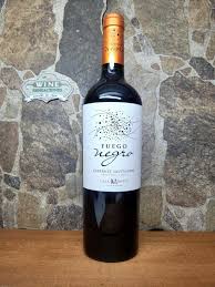 VINO FUEGO NEGRO