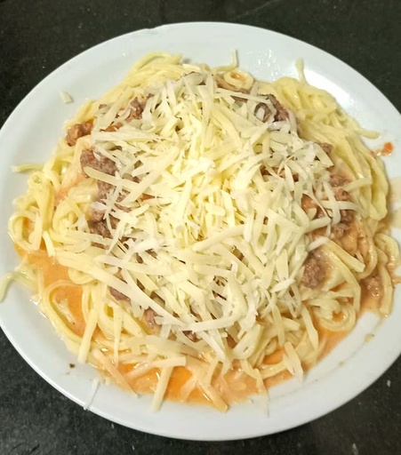 TALLARINES C/SALSA BOLOGNESA
